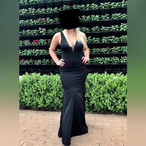 Formal dress JVN by Jovani Size 12